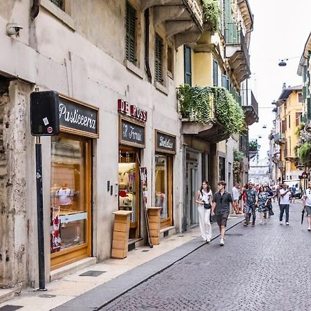 Apartmán Residenza Angels @Piazzadelleerbe Verona Exteriér fotografie