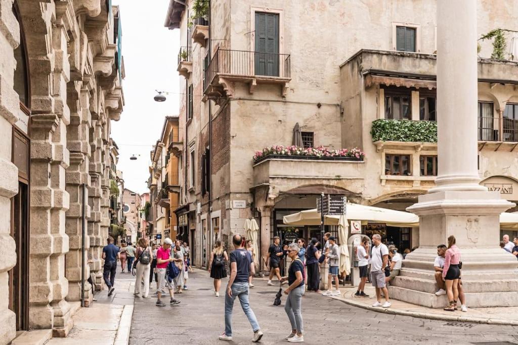 Apartmán Residenza Angels @Piazzadelleerbe Verona Exteriér fotografie