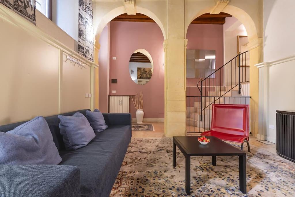 Apartmán Residenza Angels @Piazzadelleerbe Verona Exteriér fotografie